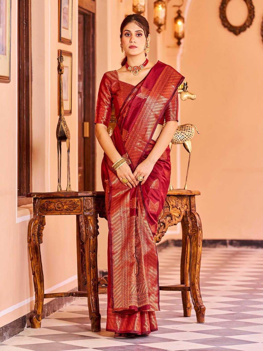 

MORLY Ethnic Motif Woven Design Zari Kanjeevaram Saree, Maroon