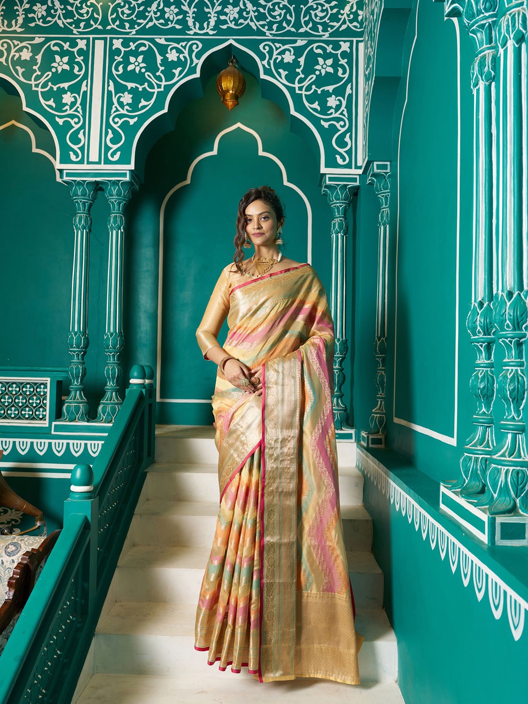 

MORLY Floral Woven Design Zari Kanjeevaram Saree, Yellow