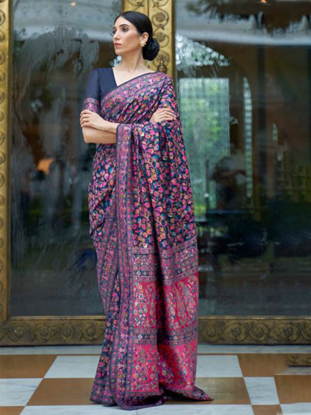 

MORLY Floral Woven Design Zari Kanjeevaram Saree, Blue