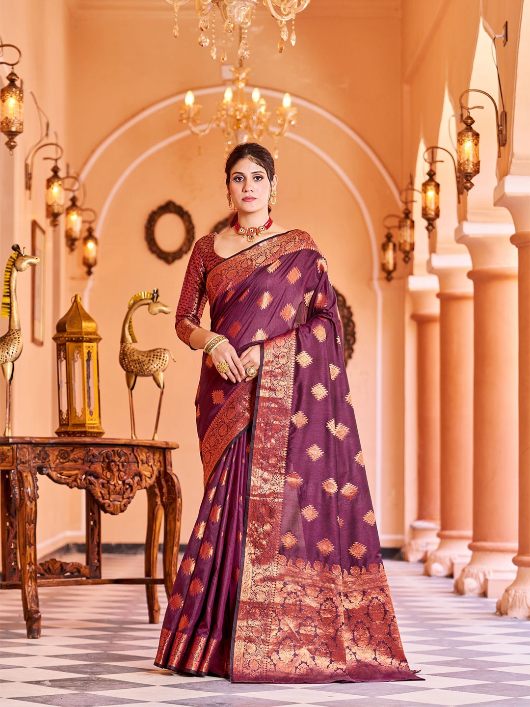 

MORLY Geometric Woven Design Zari Kanjeevaram Saree, Purple