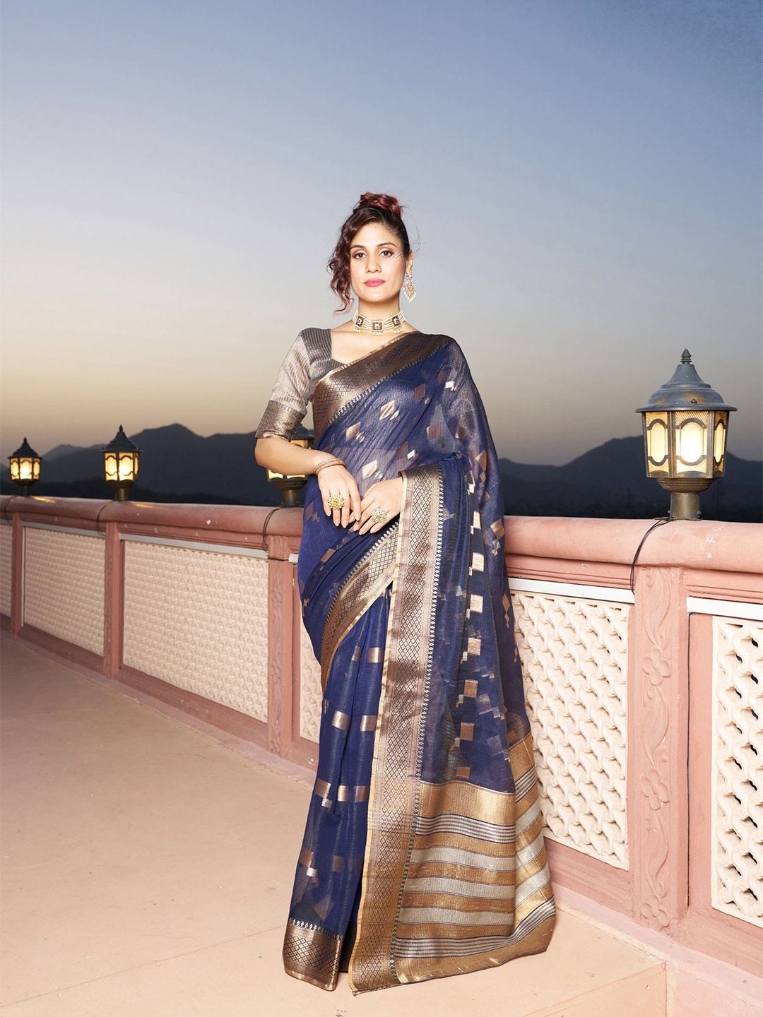 

MORLY GEometric Woven Design Zari Kanjeevaram Saree, Navy blue