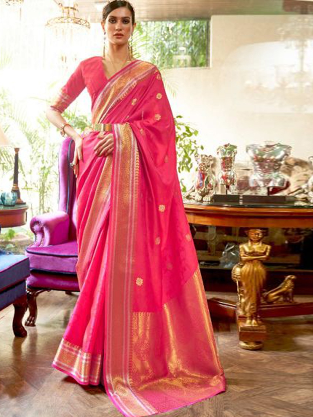 

MORLY Ethnic Motifs Woven Design Zari Kanjeevaram Saree, Pink