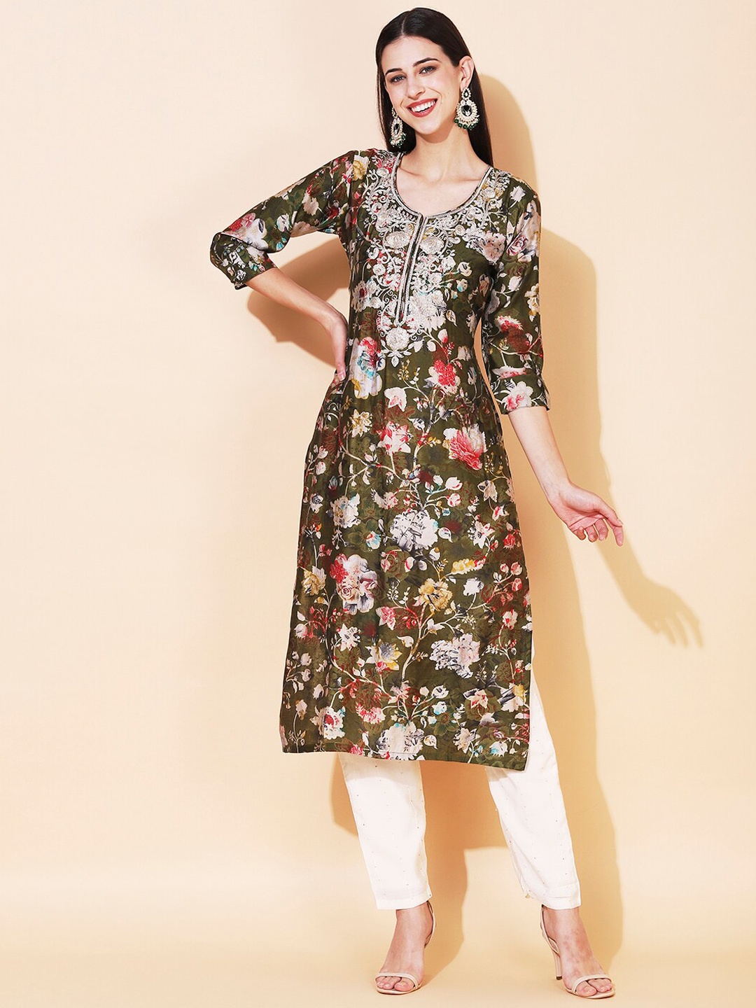 

FASHOR Green & Off White Floral Printed Sequined Thread Work Kurta