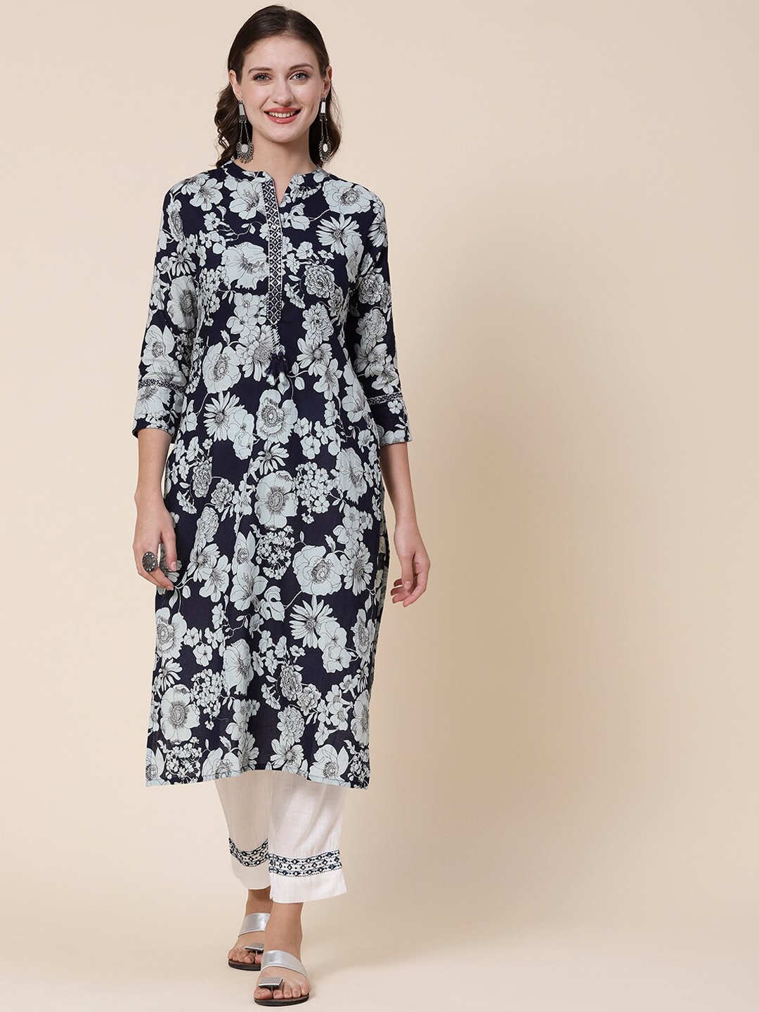 

FASHOR Floral Printed Mandarin Collar Cotton Kurta, Navy blue