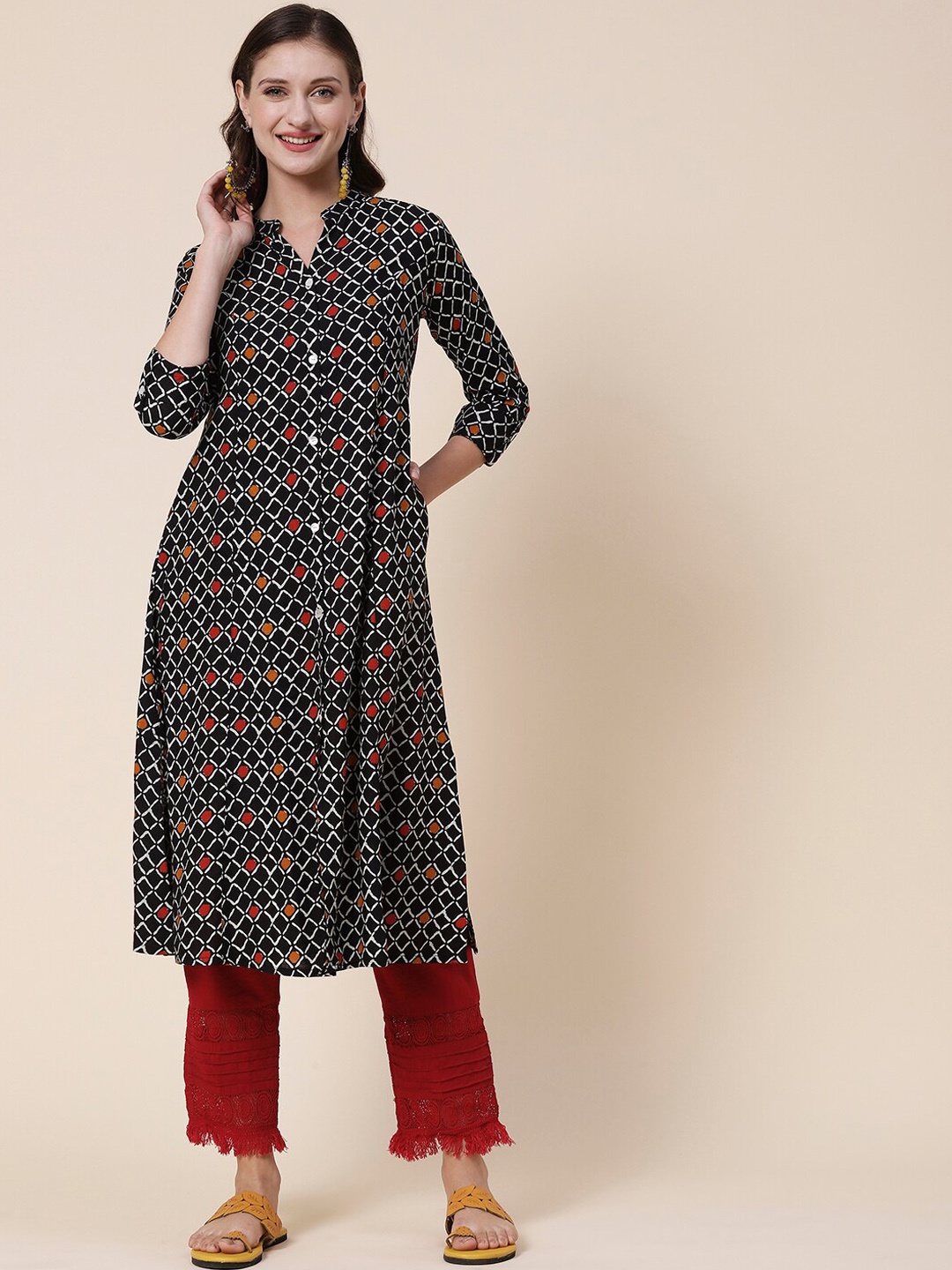 

FASHOR Black & White Mandarin Collar Ethnic Motifs Printed Straight Kurta