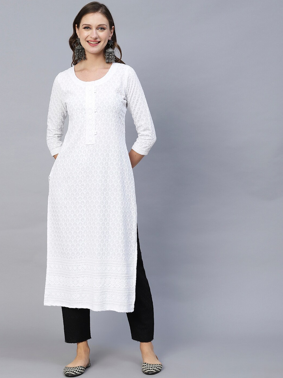 

FASHOR White Ethnic Motifs Chikankari Cotton Straight Kurta