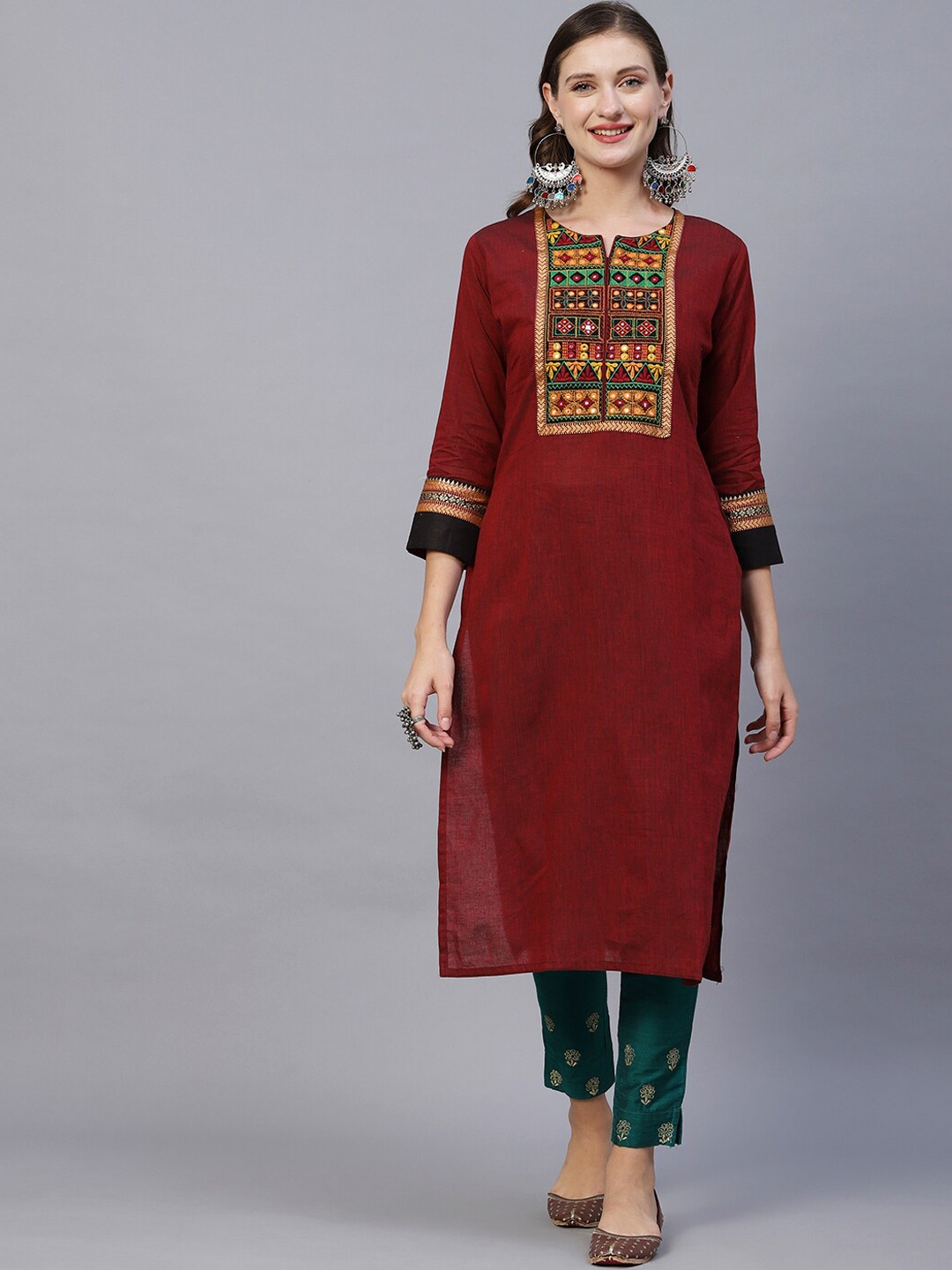 

FASHOR Maroon & Green Ethnic Motifs Embroidered Mirror Work Pure Cotton Kurta