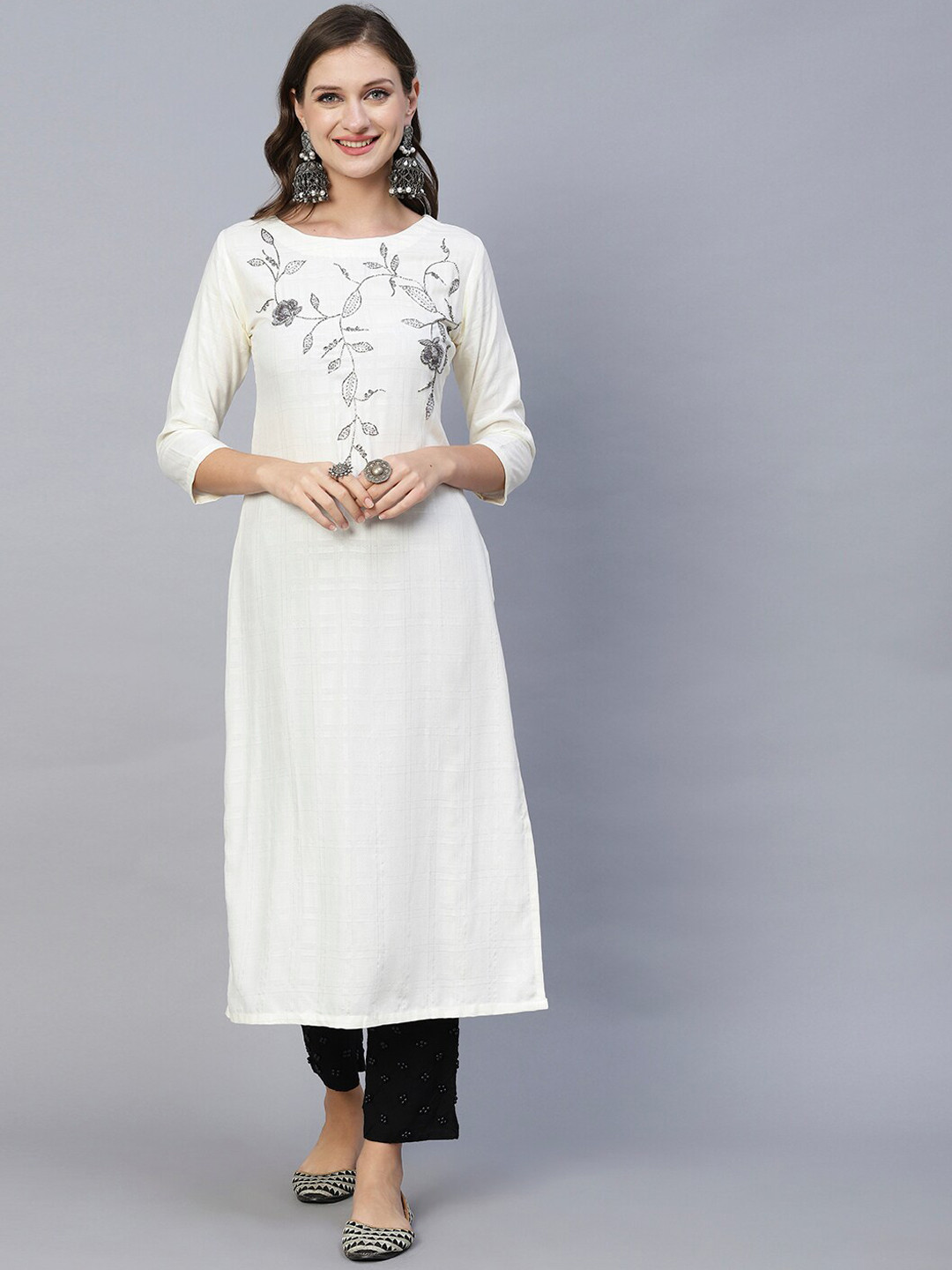 

FASHOR Floral Embroidered Straight Kurta, White