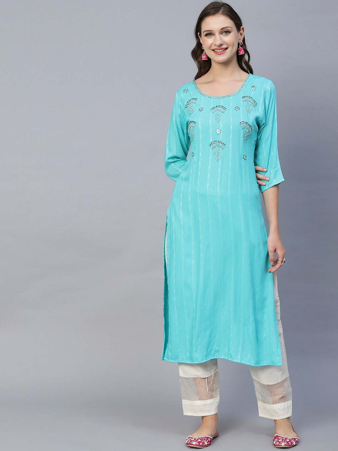 

FASHOR Turquoise Blue Floral Embroidered Straight Kurta