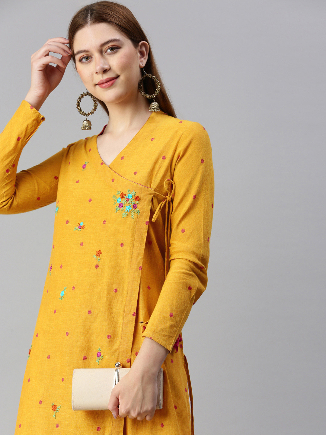 

araaliya Women Floral Embroidered Thread Work Dobby Kurta, Yellow