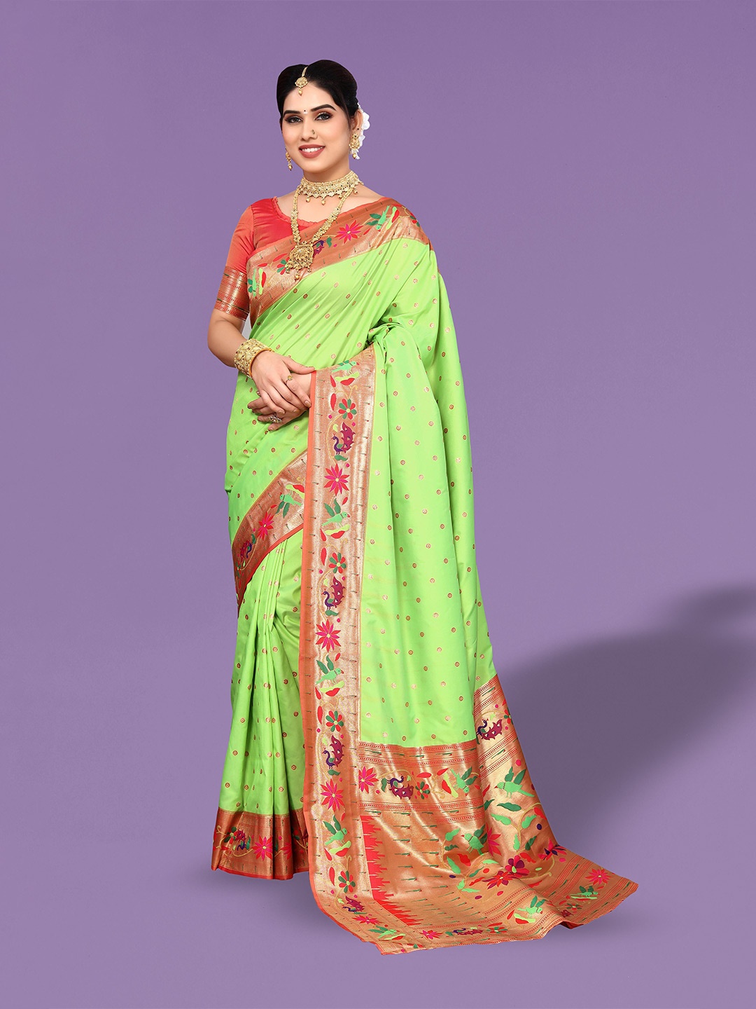 

Ekta Textiles Woven Design Zari Pure Silk Banarasi Saree, Green