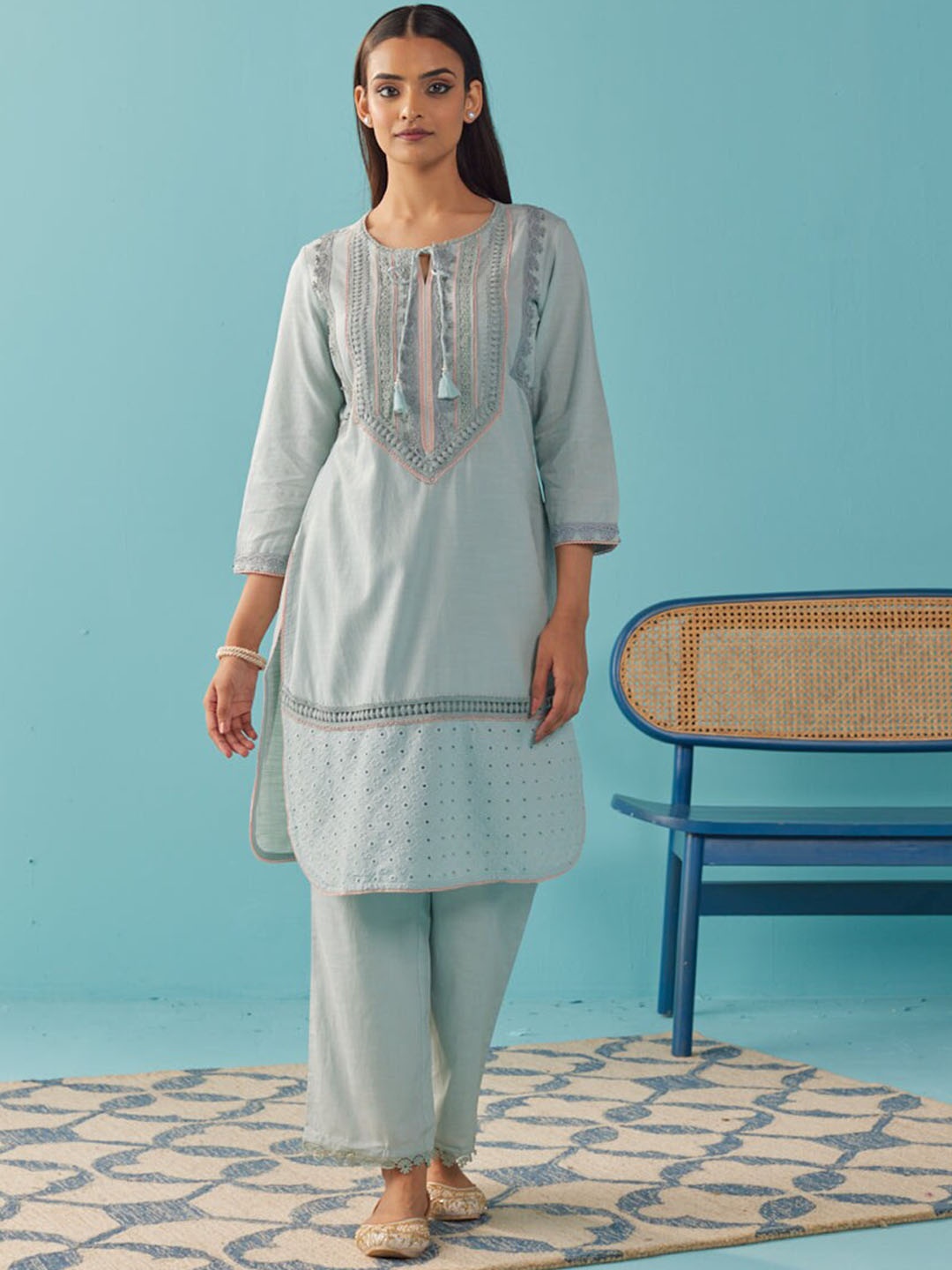 

Lakshita Floral Thread Work Kurta with Trousers, Blue