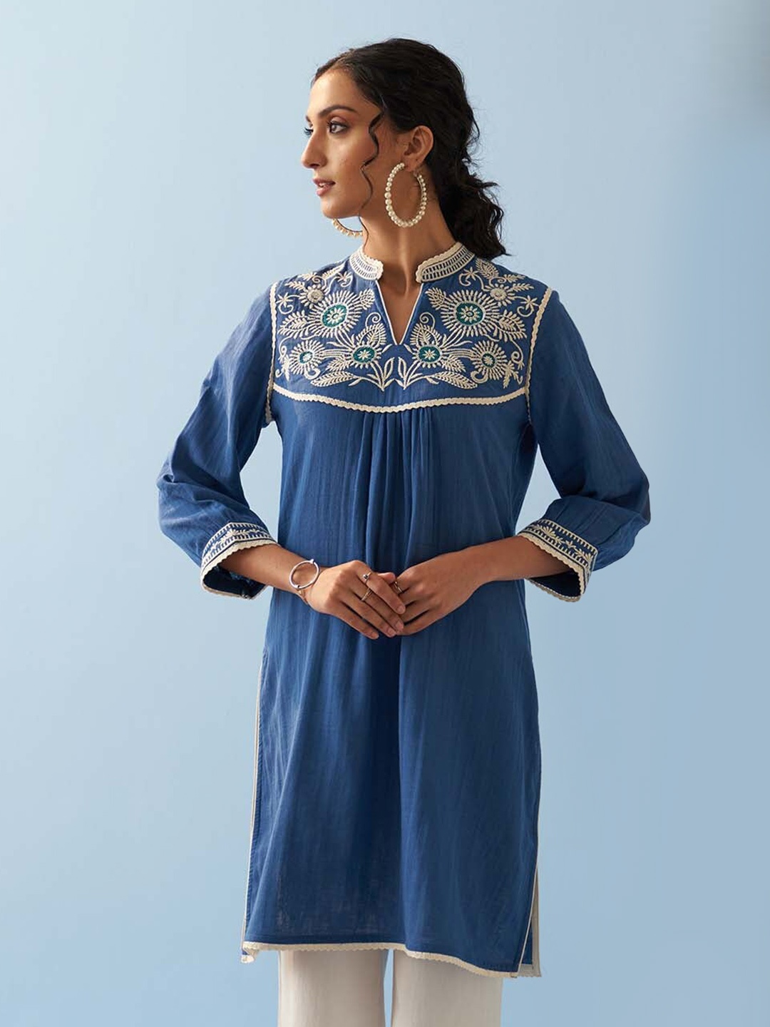 

Lakshita Floral Embroidered Thread Work Pure Cotton Kurti, Blue