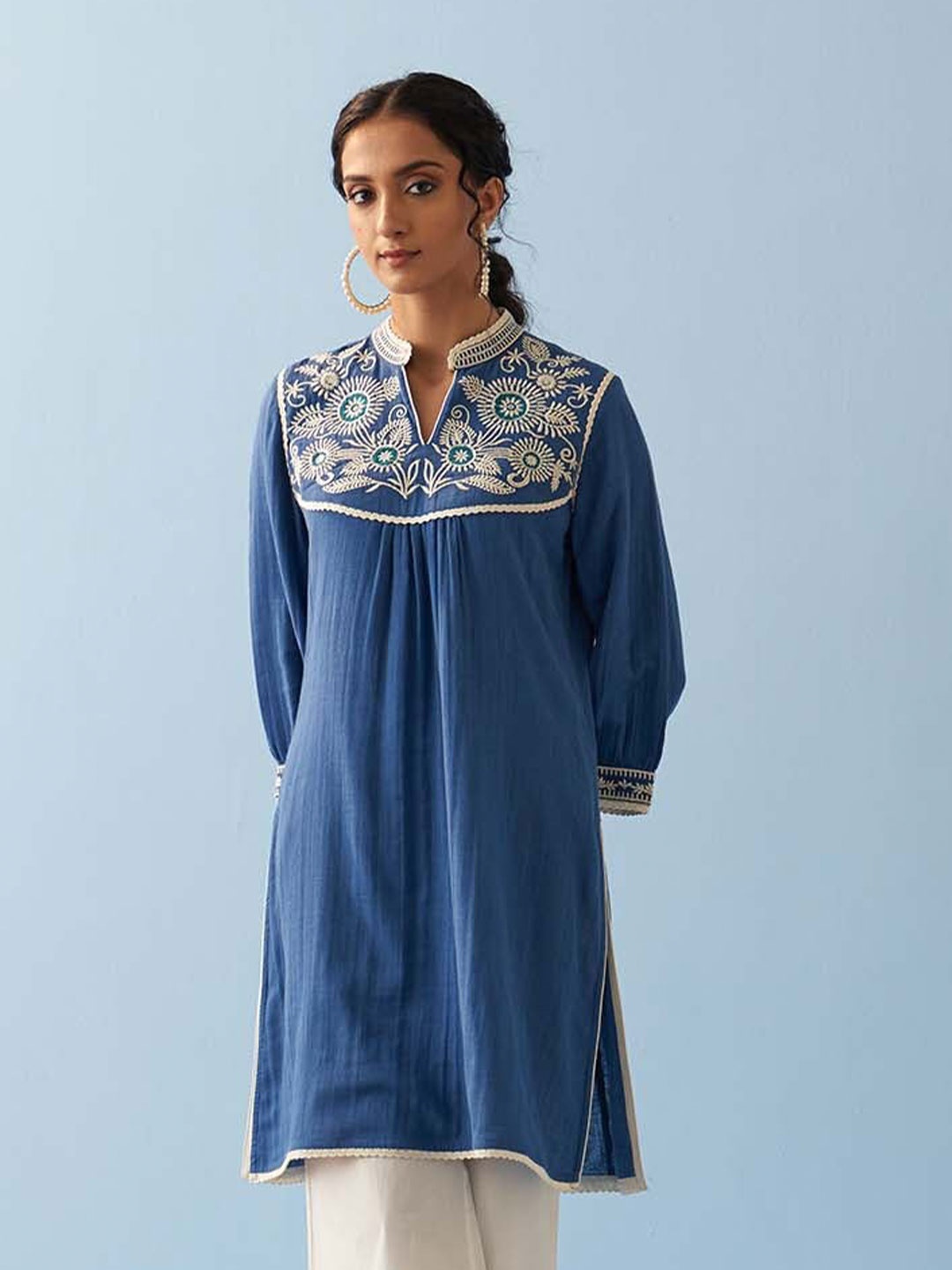 

Lakshita Floral Embroidered Mandarin Collar Thread Work Kurti, Navy blue