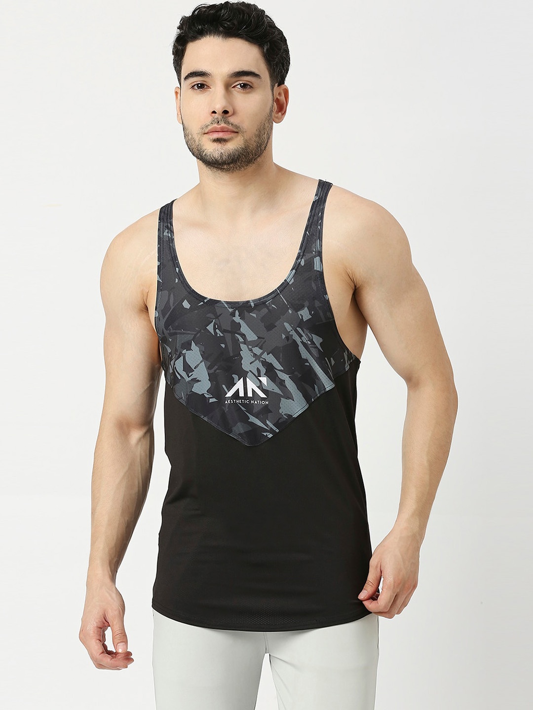 

AESTHETIC NATION Printed Innerwear Gym Vests, Black