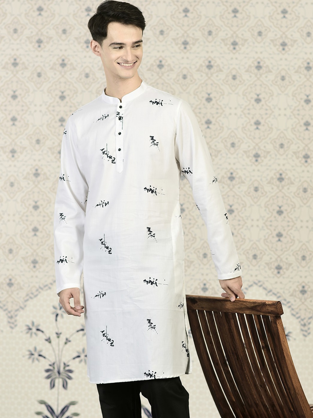 

Ode by House of Pataudi White Abstract Printed Mandarin Collar Cotton Kurta