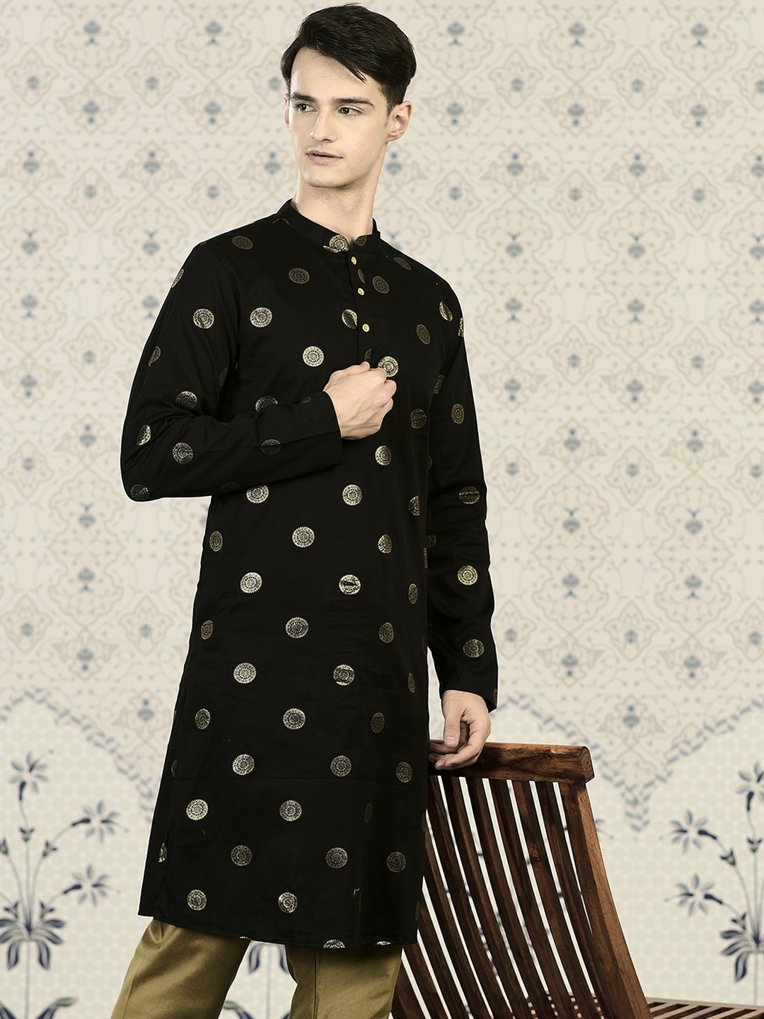 

Ode by House of Pataudi Ethnic Motifs Printed Mandarin Collar Cotton Kurta, Black