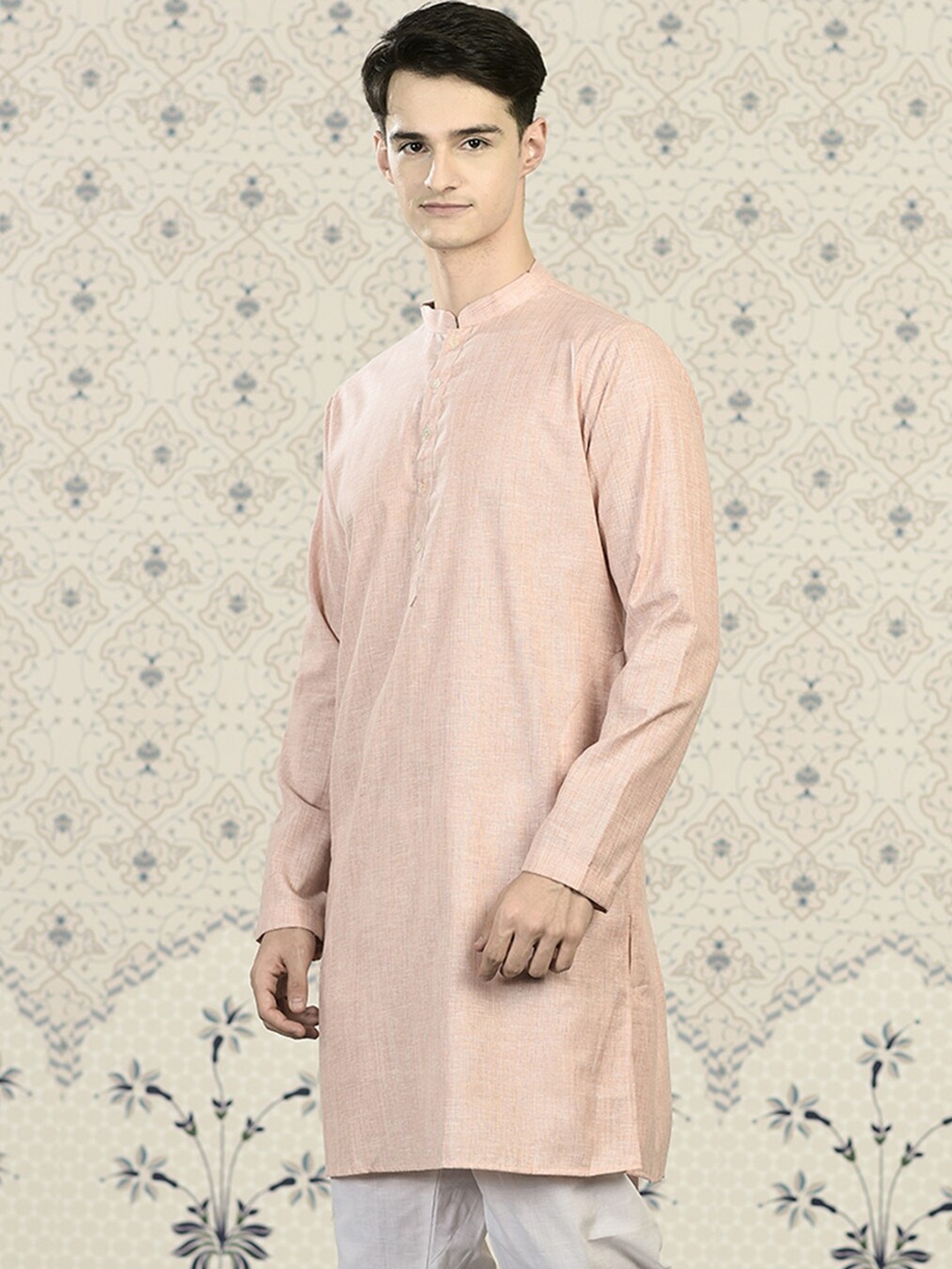 

Ode by House of Pataudi Men Mandarin Collar Kurta, Beige
