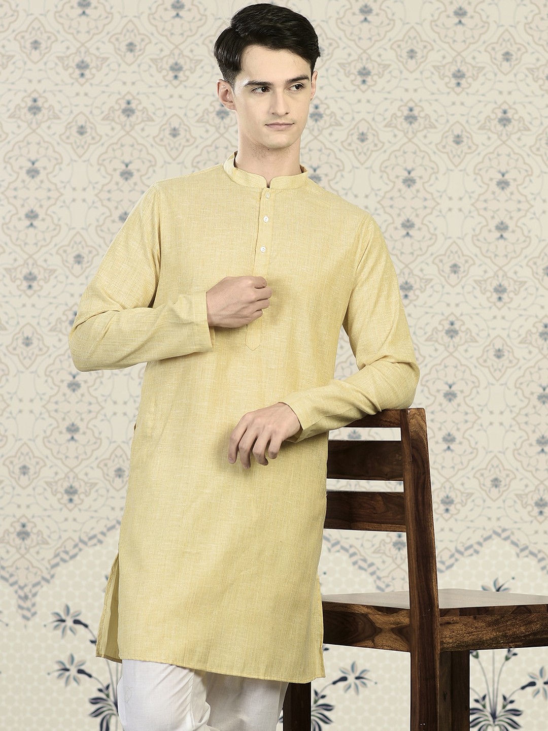

Ode by House of Pataudi Mandarin Collar Jacquard Kurta, Yellow