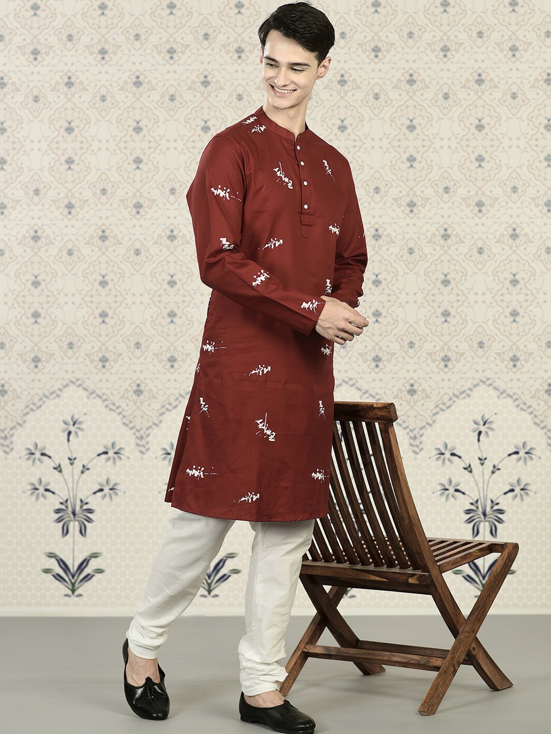 

Ode by House of Pataudi Red & Off-White Quirky Printed Straight Cotton Kurta, Maroon