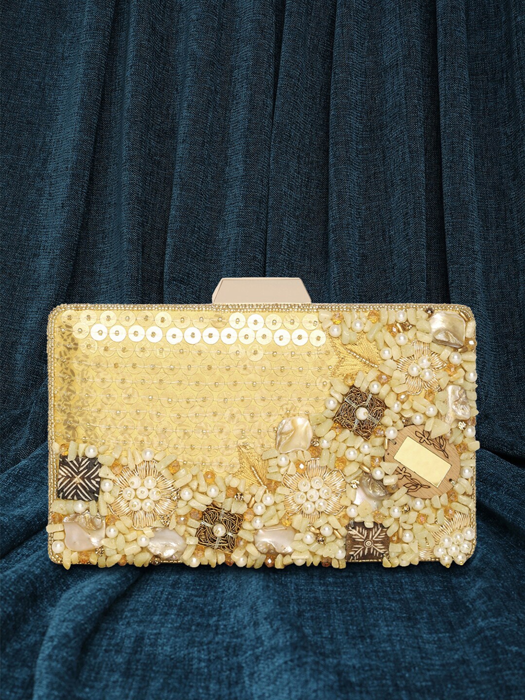 

Peora Textured Purse Clutch, Gold