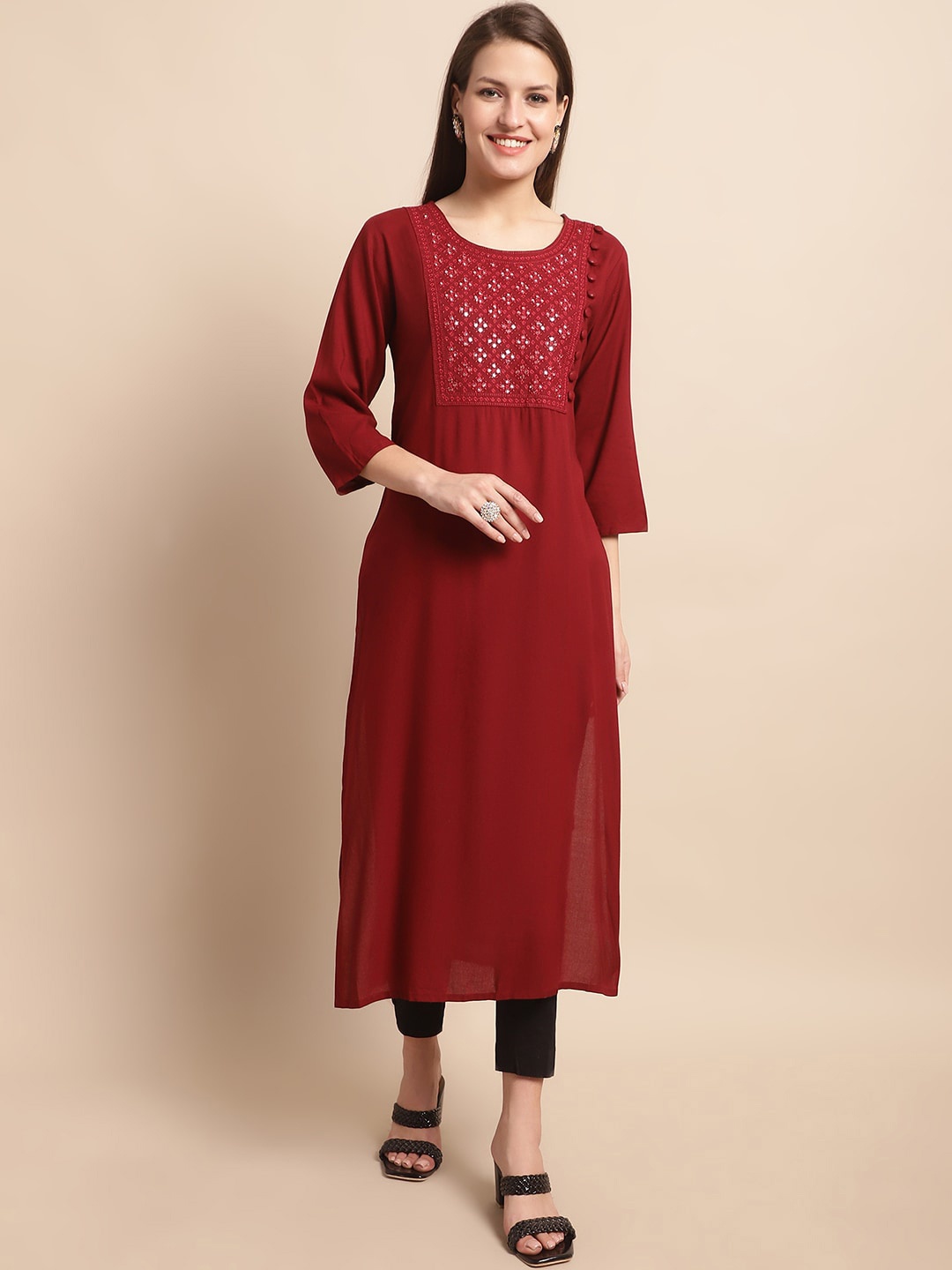 

Pistaa Yoke Design Thread Work Kurta, Maroon