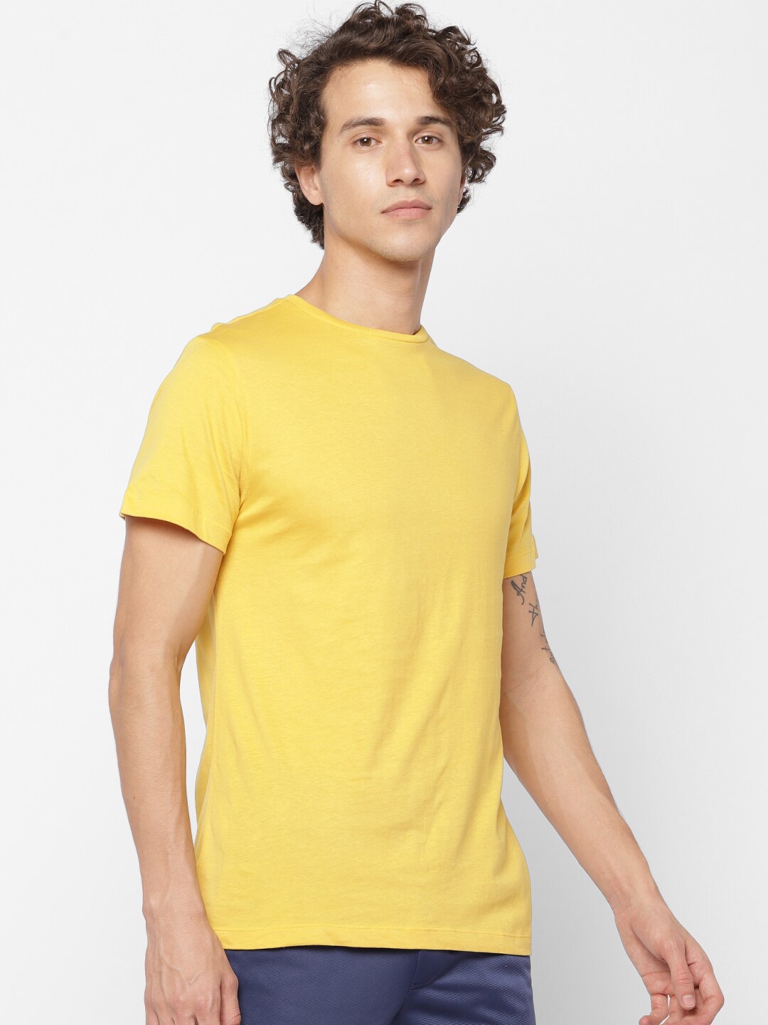

FOREVER 21 Round Neck Short Sleeve T-shirt, Yellow
