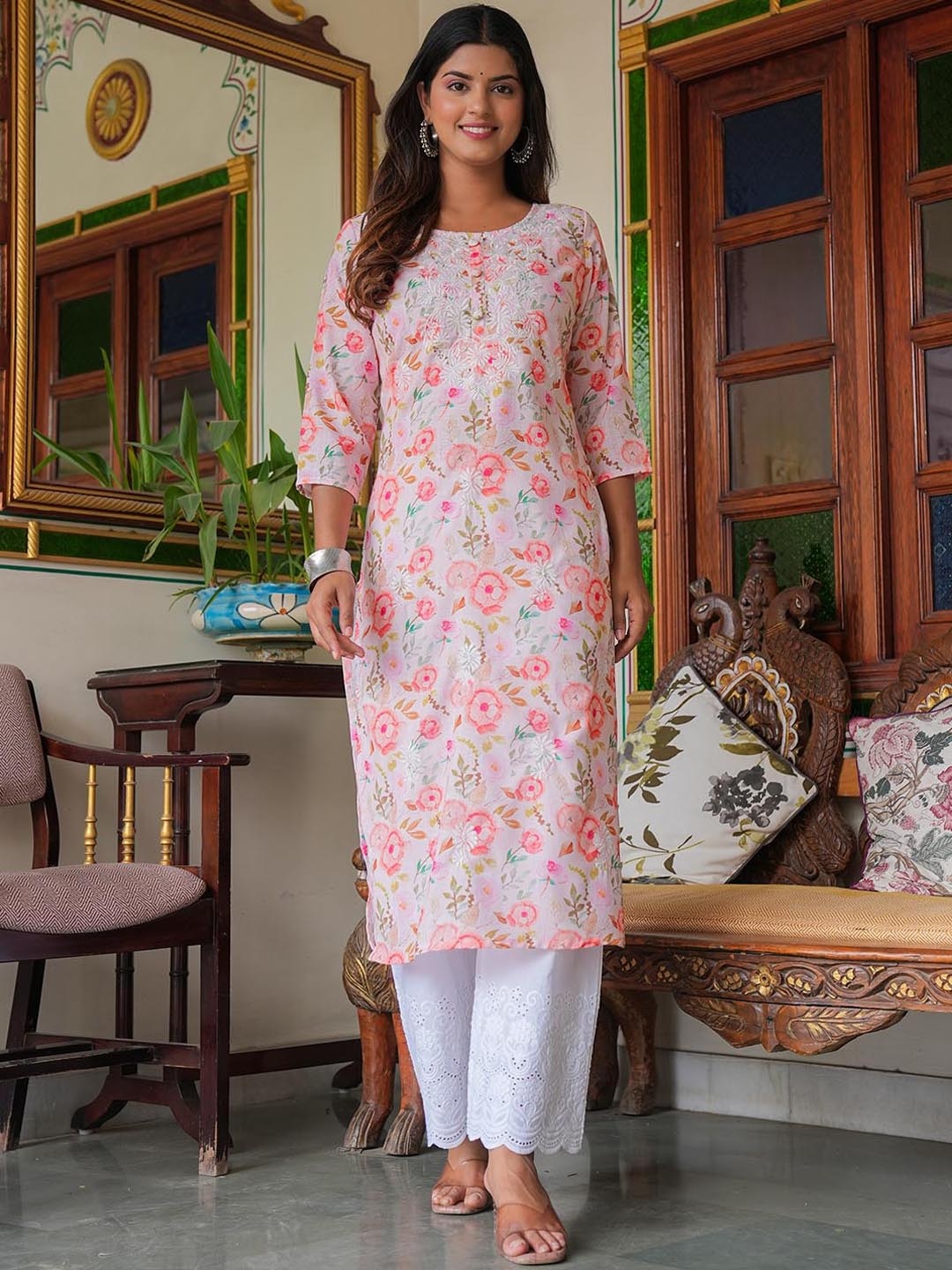 

Meena Bazaar Floral Printed Thread Work Straight Kurta With Trousers, Peach