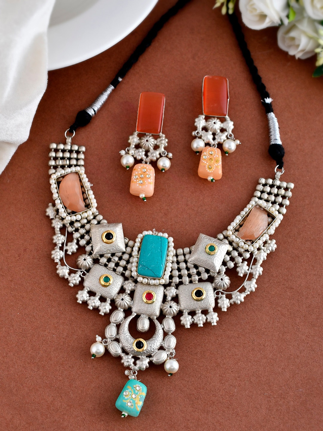

Silvermerc Designs Silver-Plated Stone-Studded & Beaded Necklace & Earrings