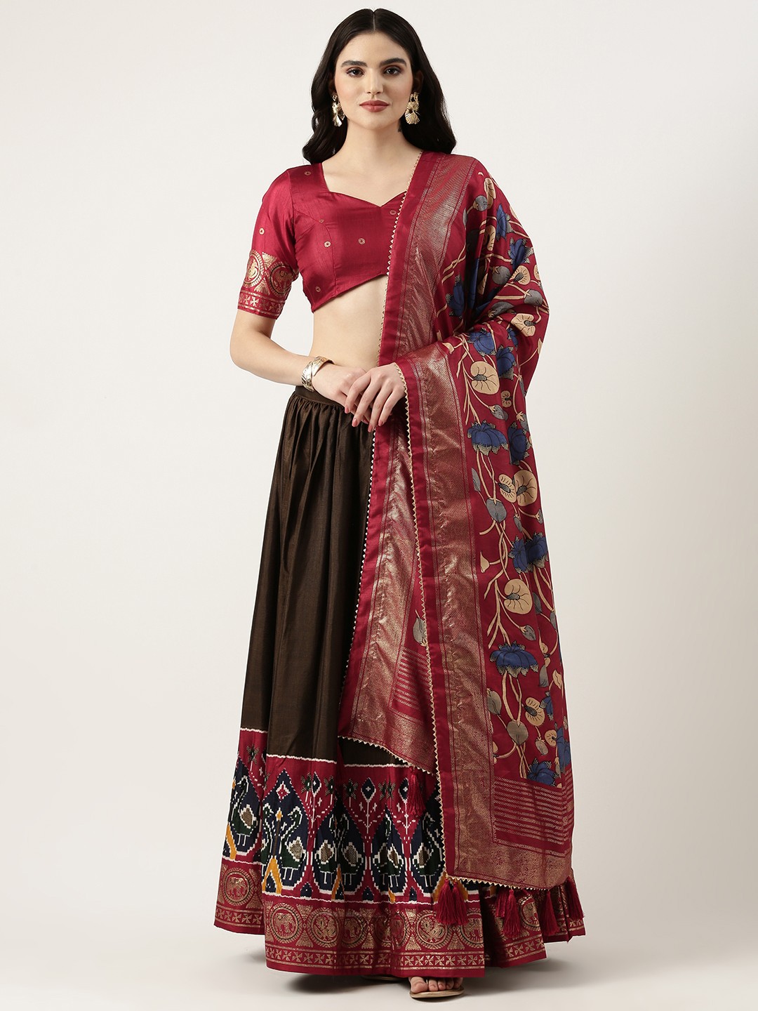 

LOOKNBOOK ART Printed Foil Print Semi-Stitched Lehenga & Unstitched Blouse With Dupatta, Olive