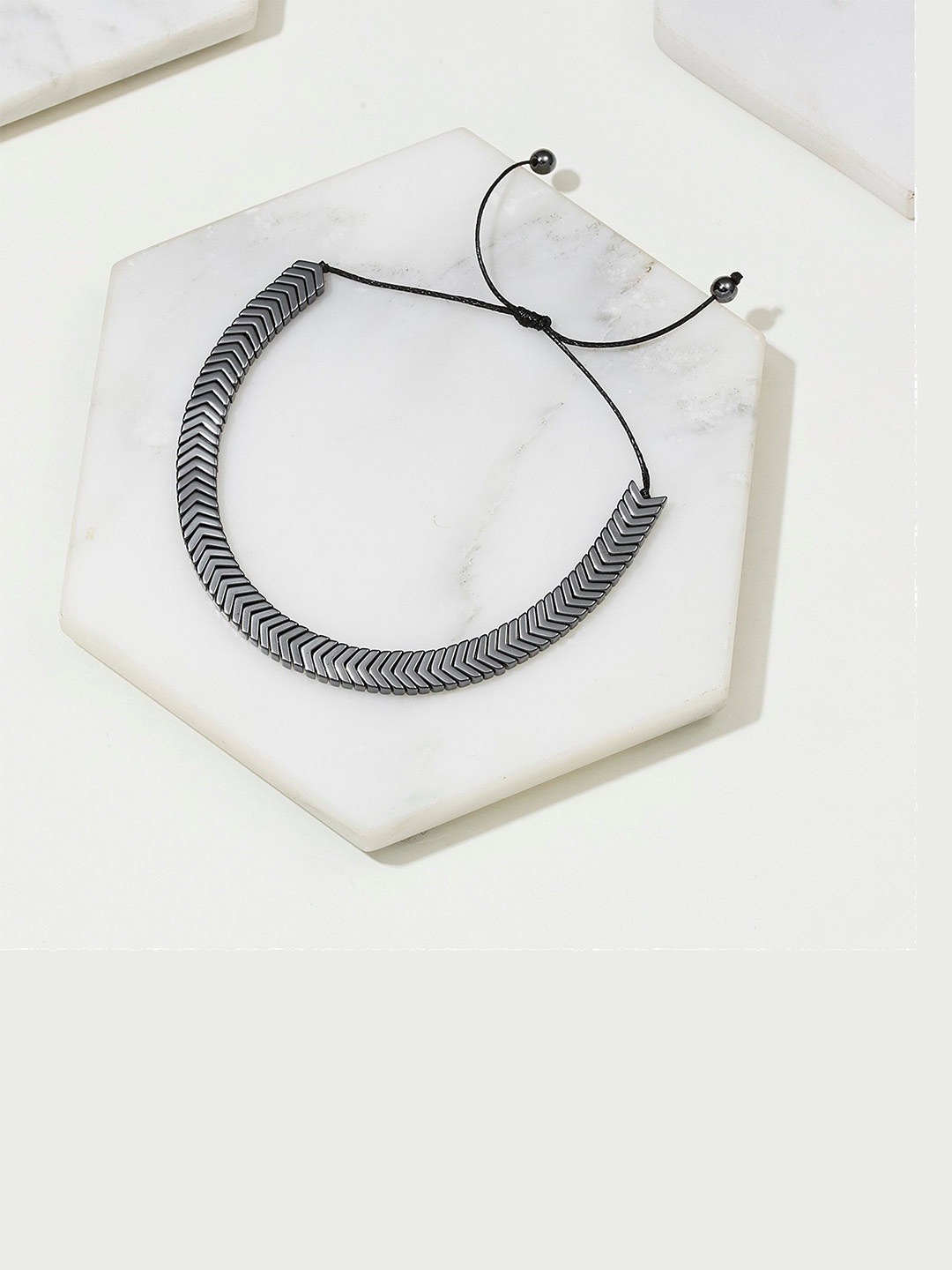 

EL REGALO Me Alloy Bracelet, Black