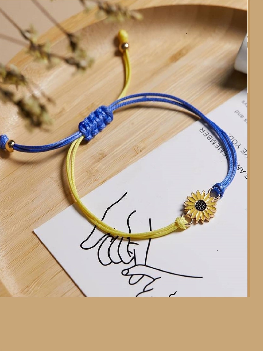 

EL REGALO Set of 2 Alloy Bracelets, Yellow