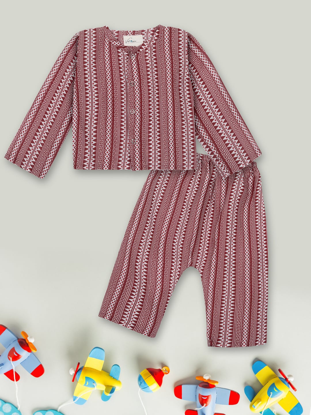 

Vastrarth Infants Geometric Printed Organic Cotton Shirt & Trousers, Maroon