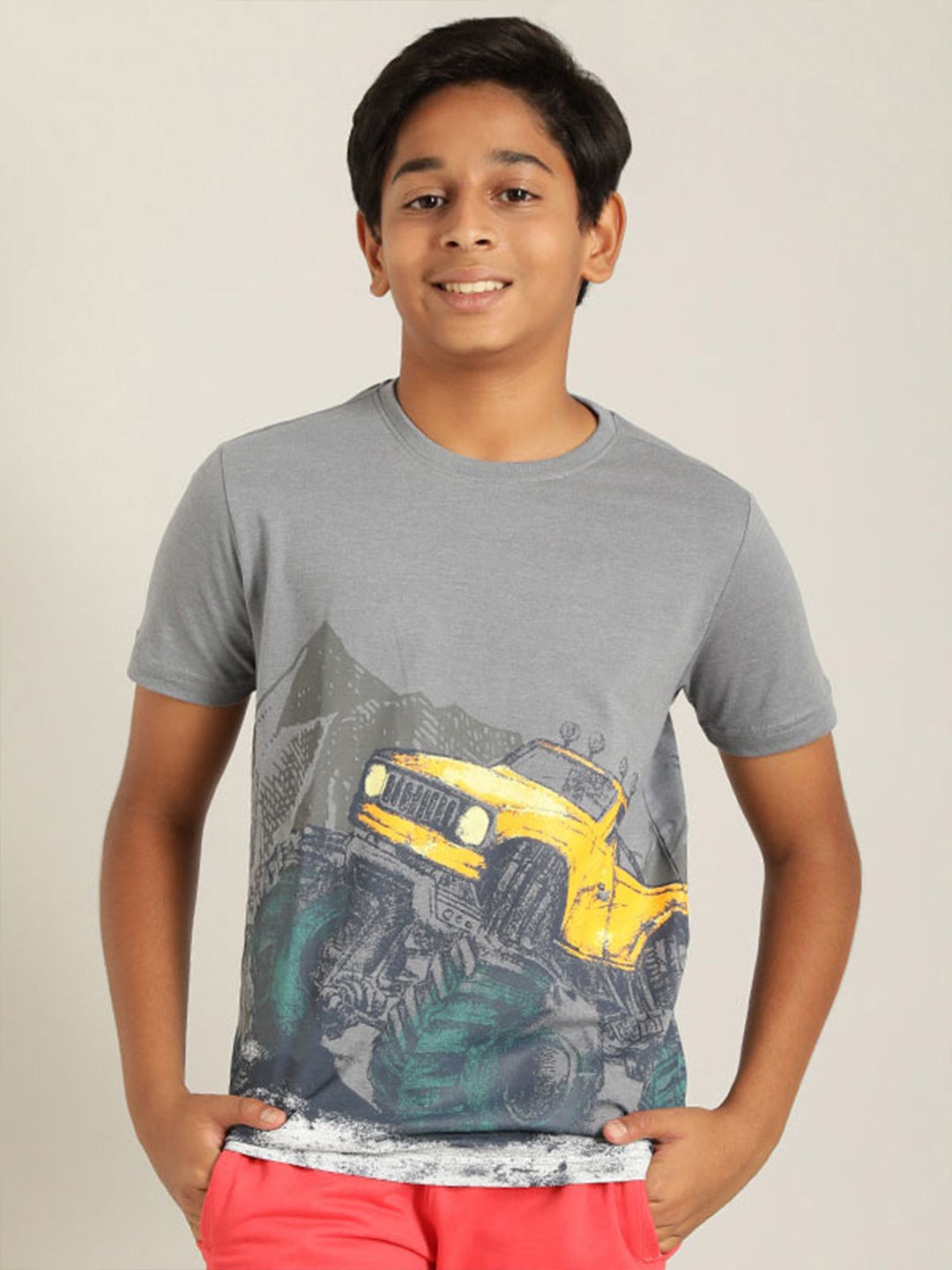 

Indian Terrain Boys Graphic Printed Pure Cotton T-shirt, Grey