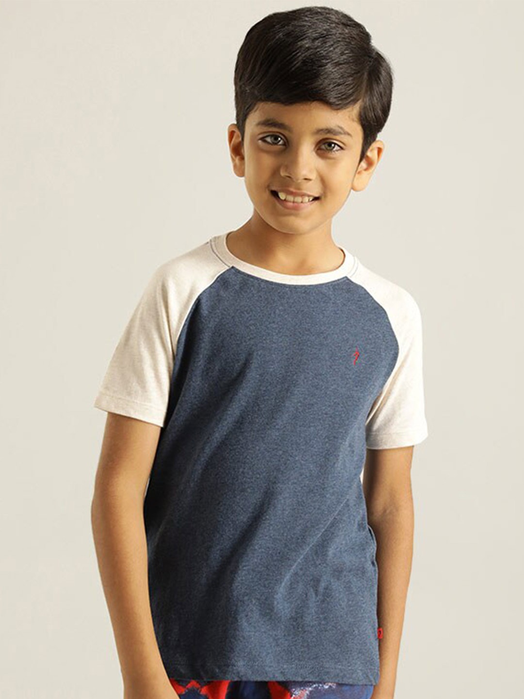 

Indian Terrain Boys Raglan Sleeves Pure Cotton T-shirt, Blue