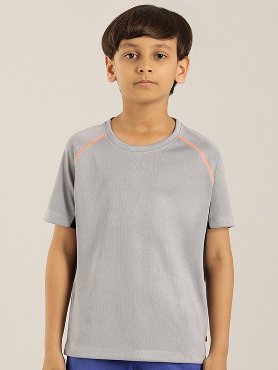 

Indian Terrain Boys Raglan Sleeves Pure Cotton Sports T-shirt, Grey