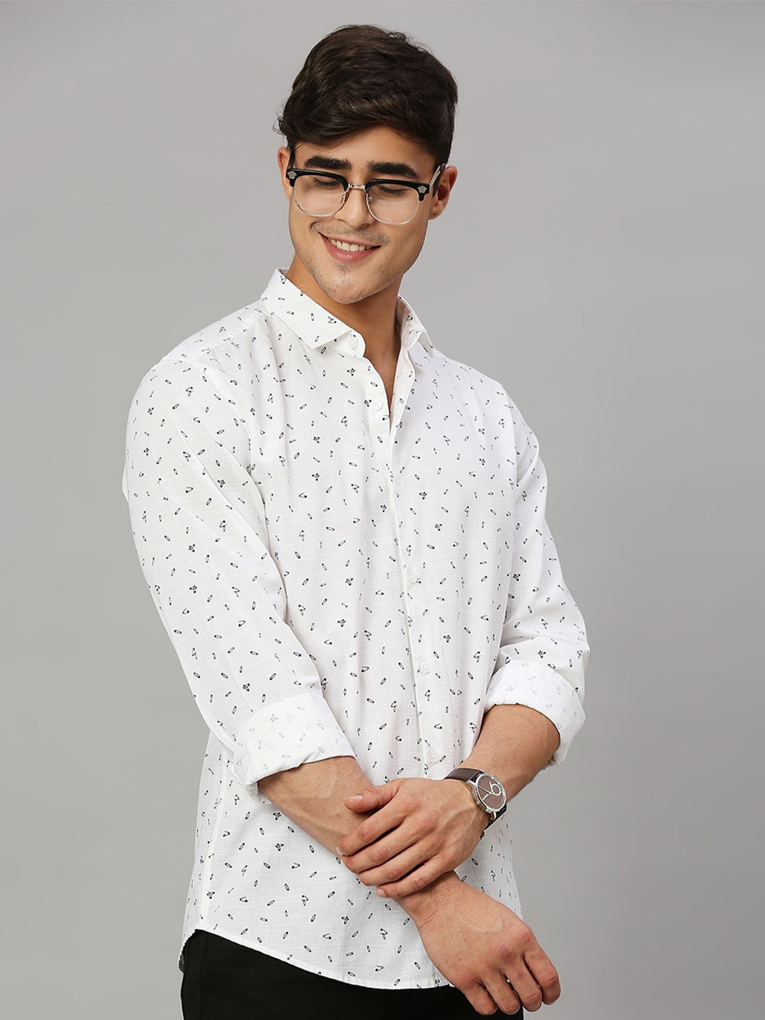 

Mast & Harbour White Classic Conversational Printed Slim Fit Casual Shirt