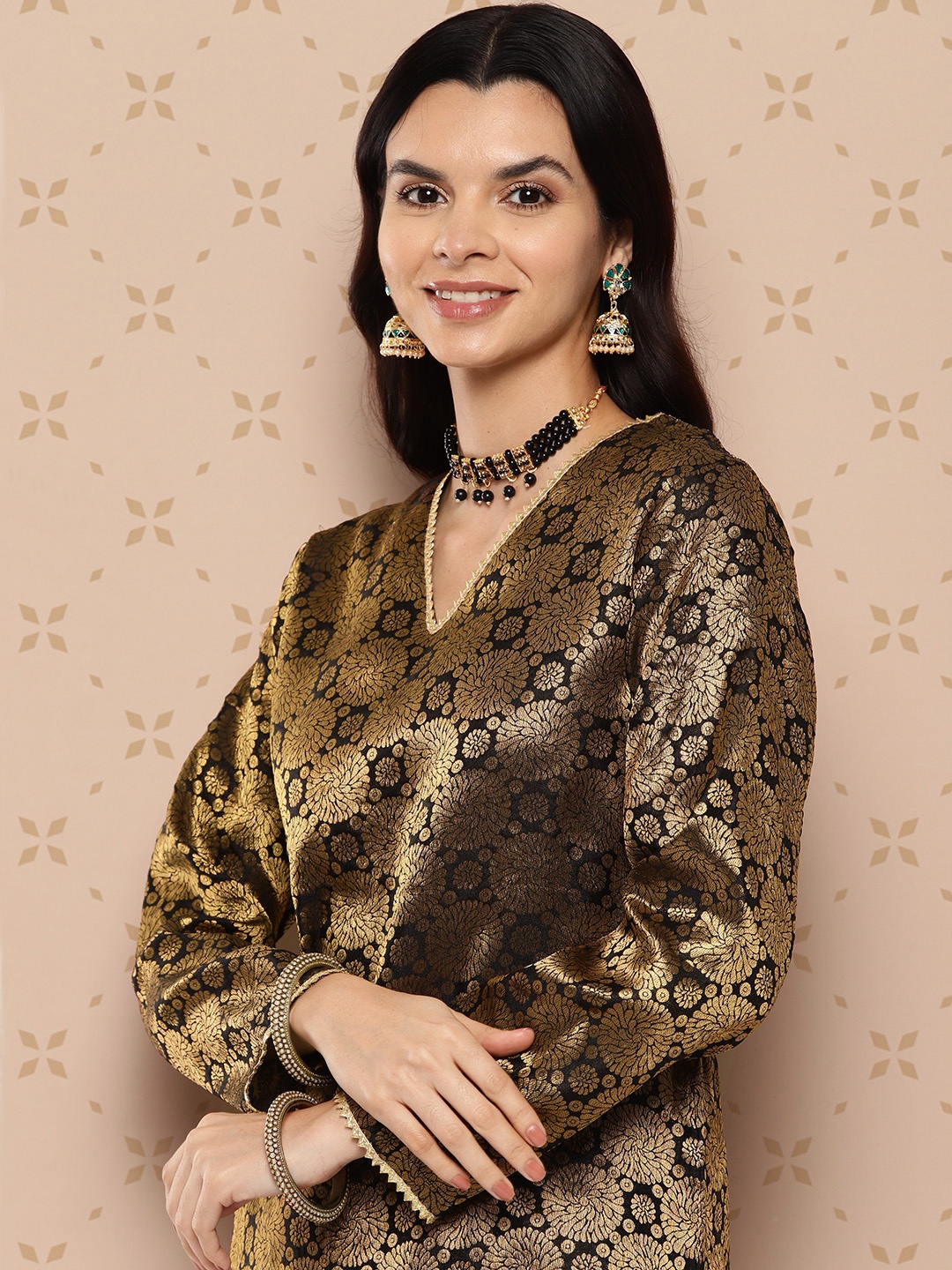 

Sangria Zari Woven Gotta Patti Detailed Brocade Kurta with Trousers, Black