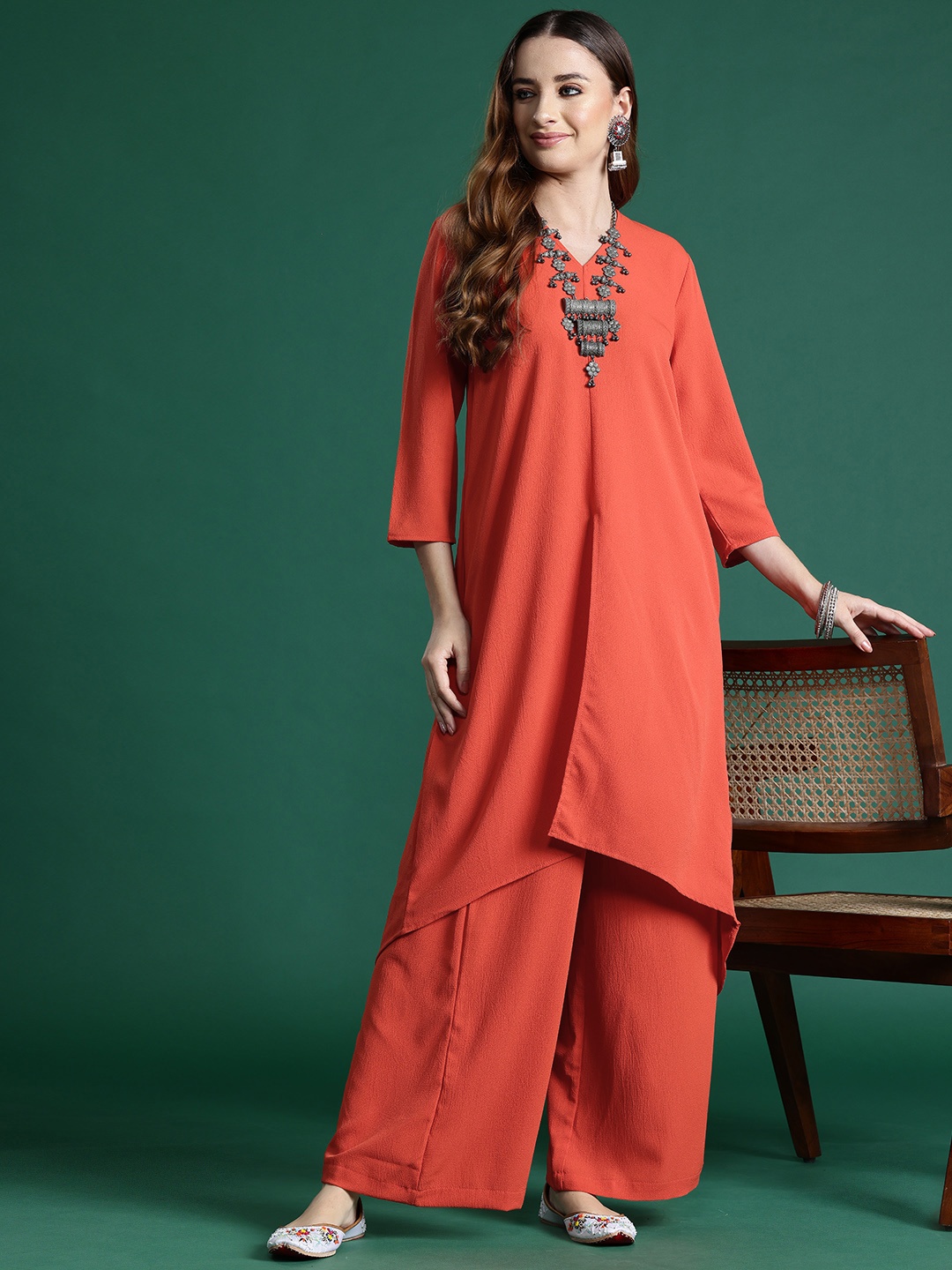 

Sangria High-Low Straight Kurta & Flared Trousers Set, Coral