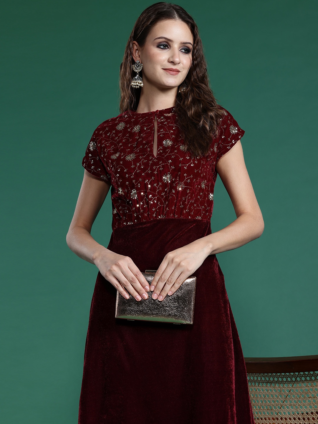

Sangria Women Sequined Velvet Ethnic Midi Dress, Maroon