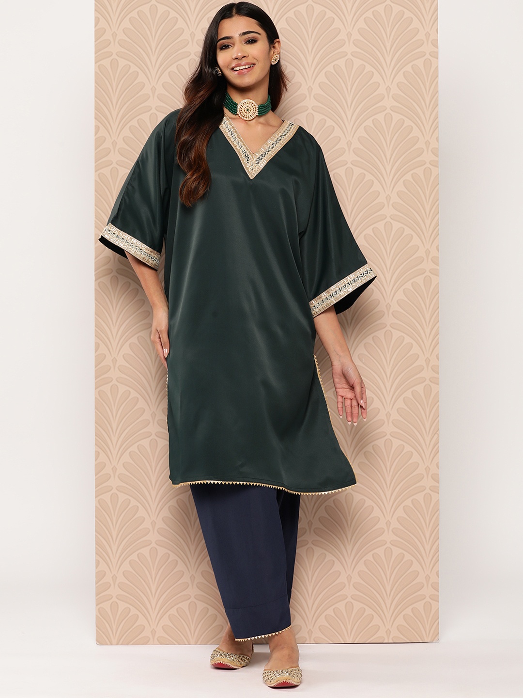 

Sangria Women Gotta Patti Kurta with Trouser, Green