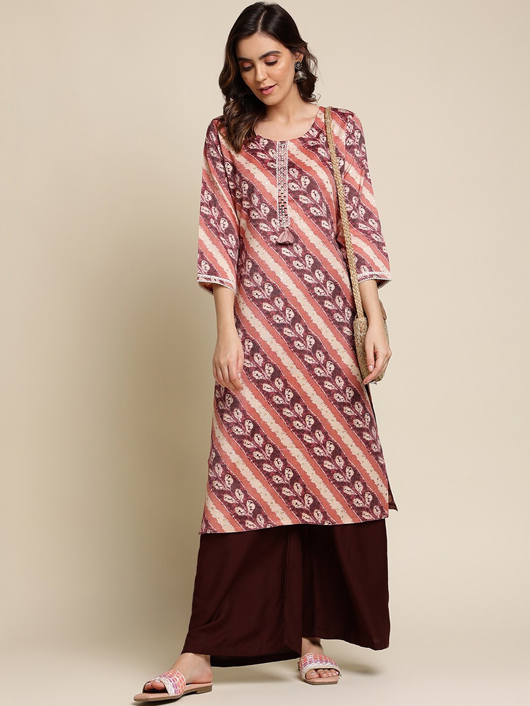 

Nimayaa Ethnic Motifs Printed Round Neck Kurta, Purple