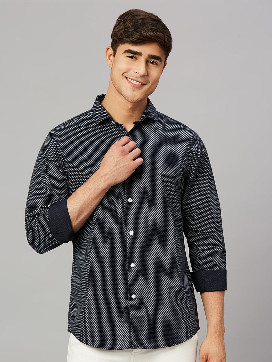 

Mast & Harbour Black Classic Micro Ditsy Printed Slim Fit Casual Shirt