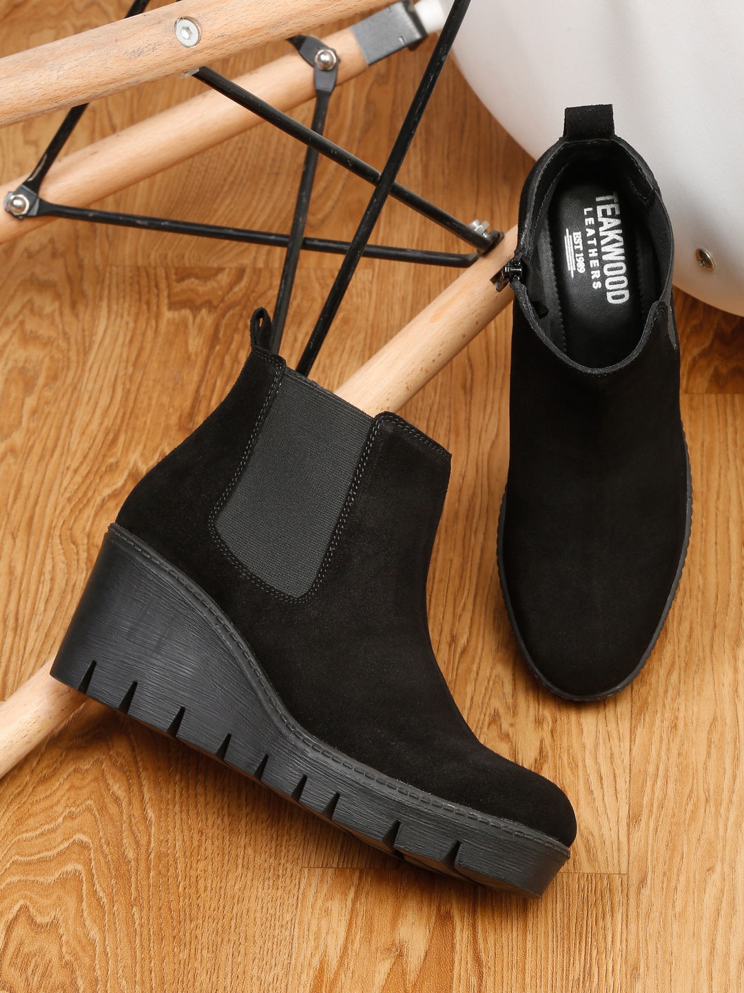 

Teakwood Leathers Women Mid-Top Suede Wedges Regular Boots, Black