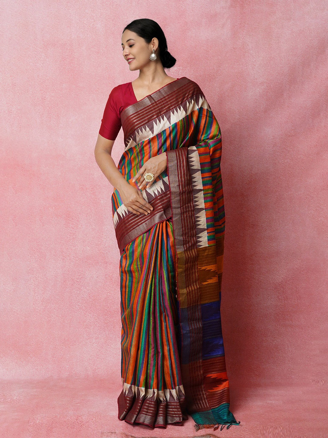 

Unnati Silks Geometric Printed Zari Jute Silk Tussar Saree, Red