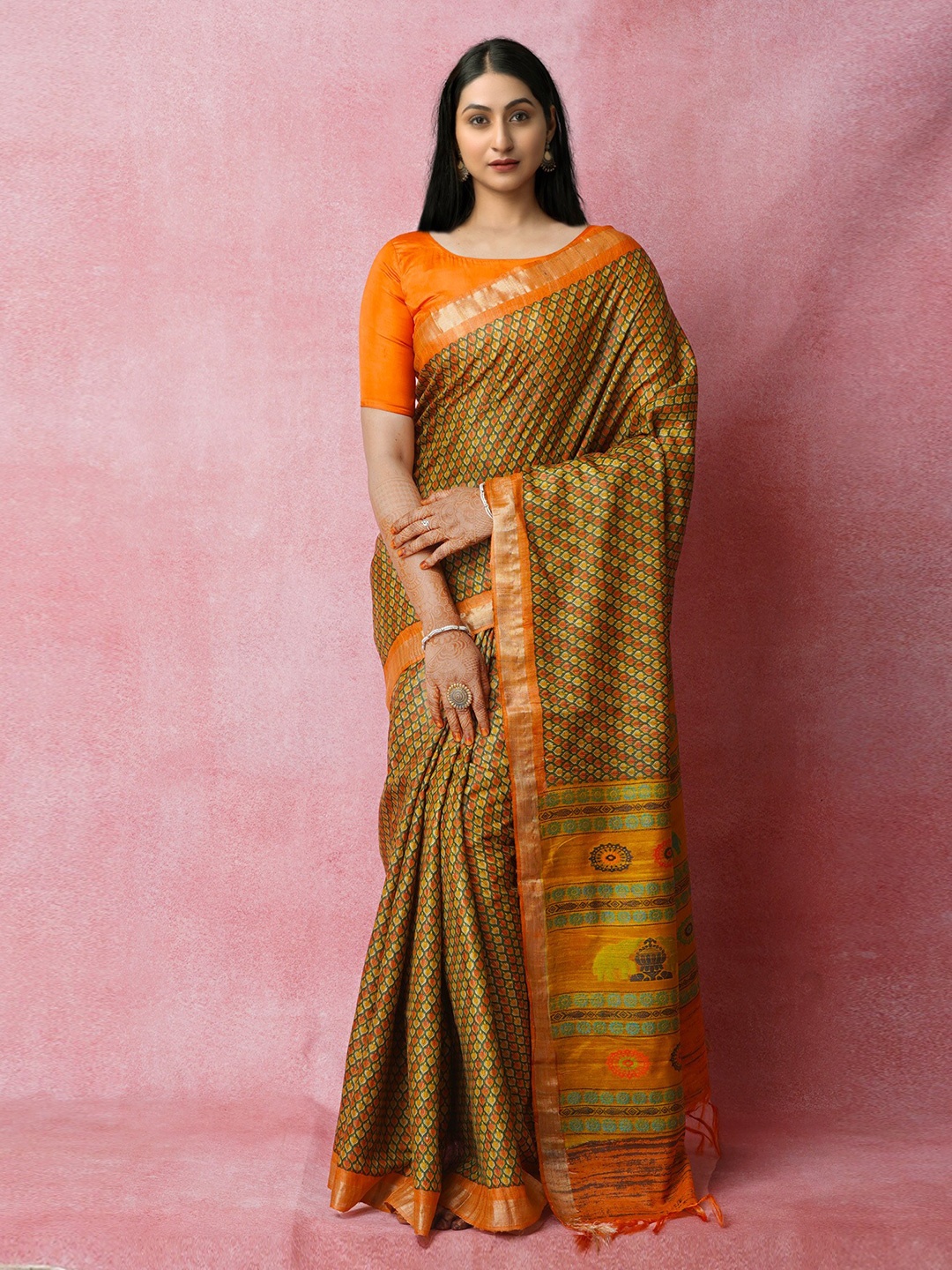 

Unnati Silks Ethnic Motifs Printed Zari Jute Silk Tussar Saree, Green