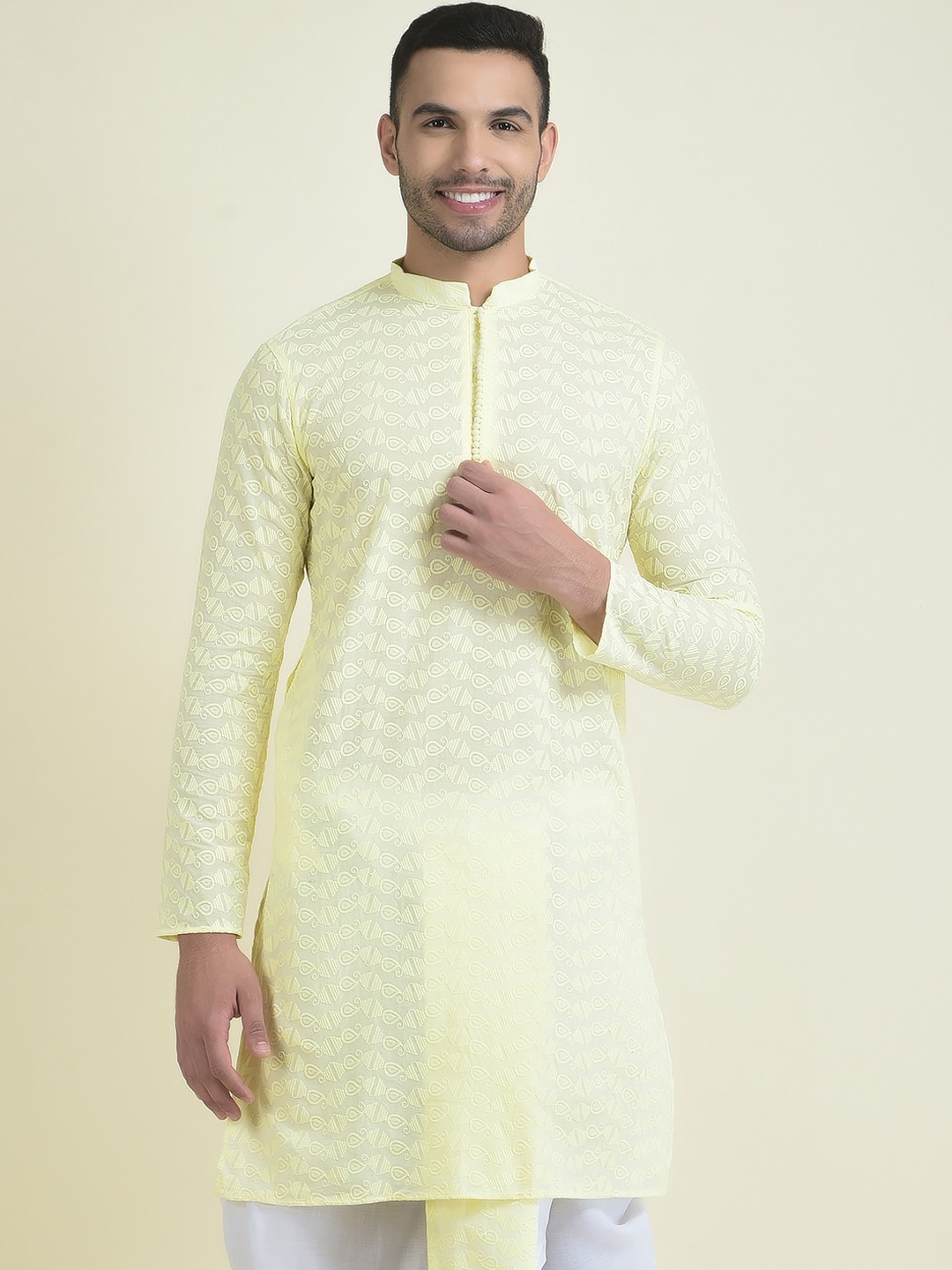 

DEYANN Chikankari Embroidered Mandarin Collar Pure Cotton Kurta, Yellow