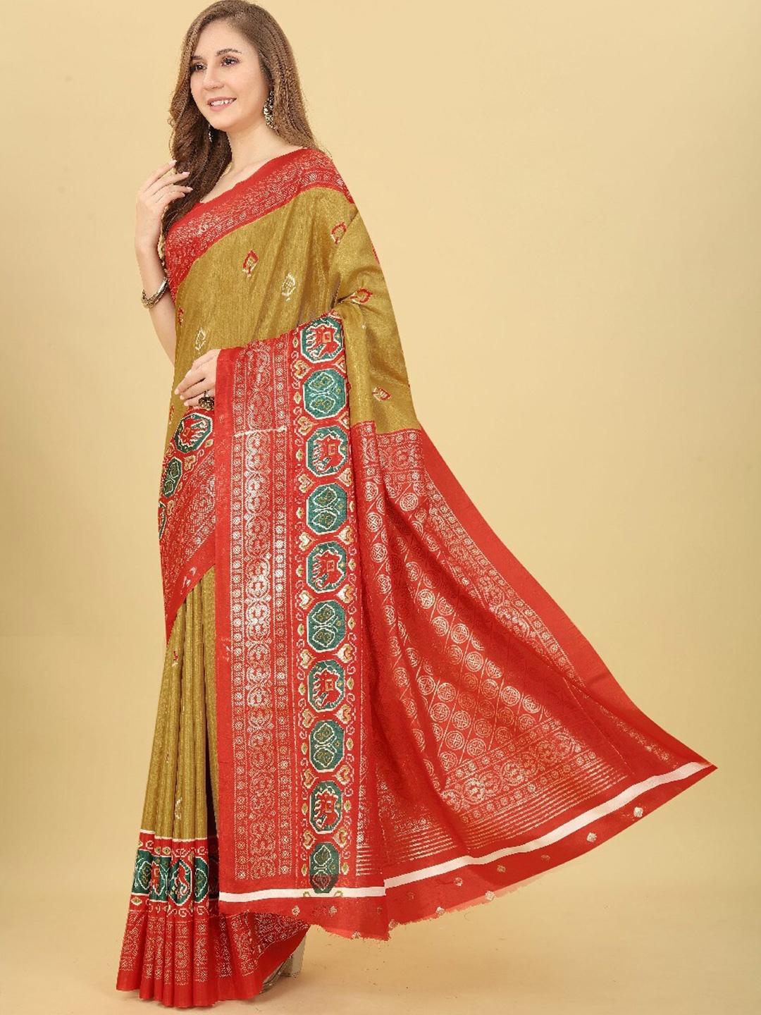 

VILLAGIUS Ethnic Motifs Printed Zari Mysore Silk Saree, Mustard