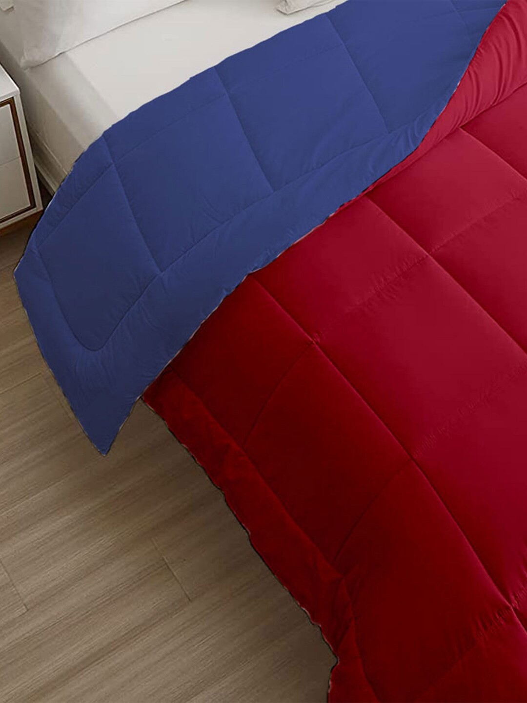 

MYTRIDENT Red Blue Mild Winter Single Bed Comforter