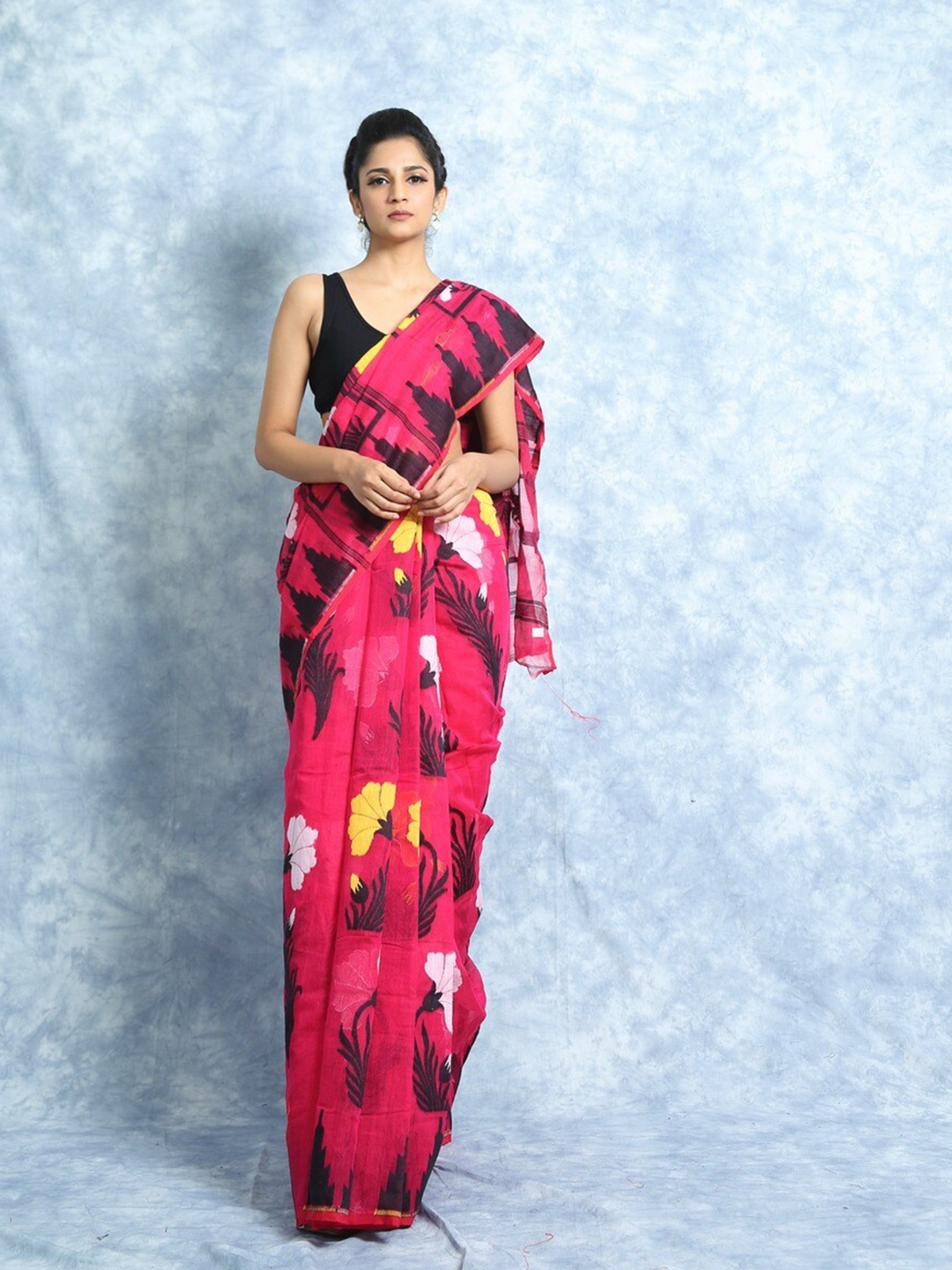 

HERE&NOW Rose & Black Woven Design Jamdani Saree